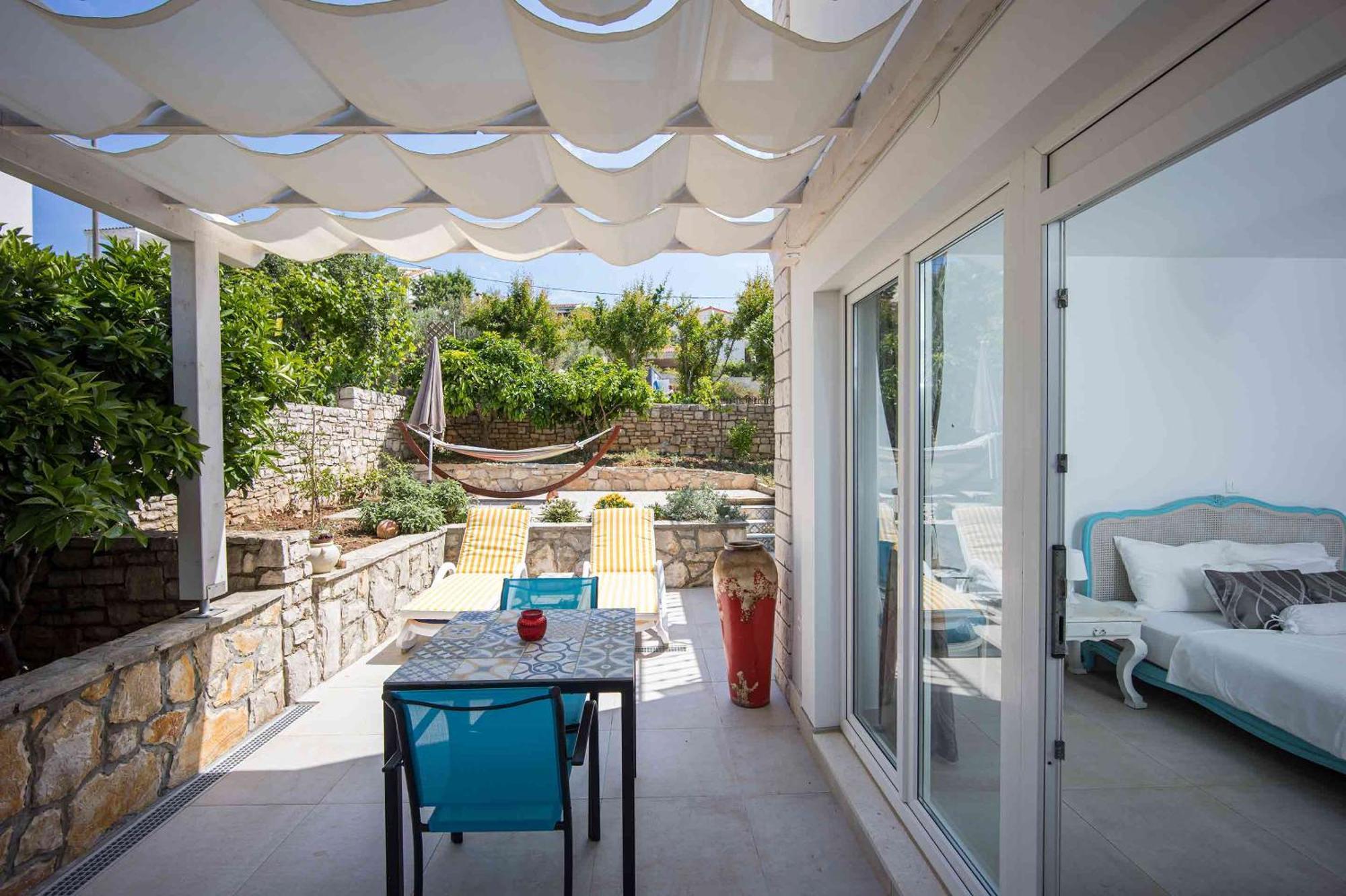 Boutique Guesthouse Sveti Petar, On The Beach, Heated Pool & Boat Berth - Adult Only Nečujam 외부 사진
