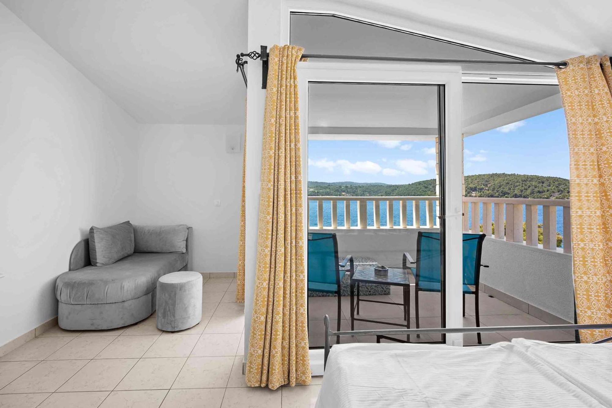 Boutique Guesthouse Sveti Petar, On The Beach, Heated Pool & Boat Berth - Adult Only Nečujam 객실 사진